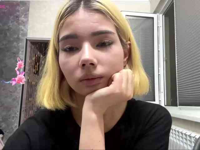 KeeshaSouthard webcam