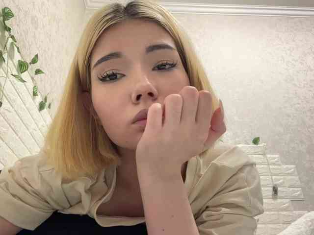 KeeshaSouthard webcam