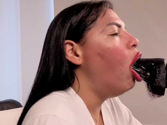 anabel693's BongaCams show and profile