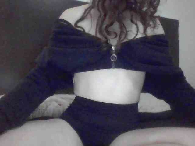 Petitginger16