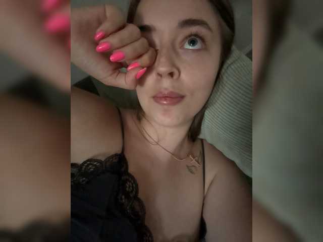 Diana1-1's BongaCams show and profile