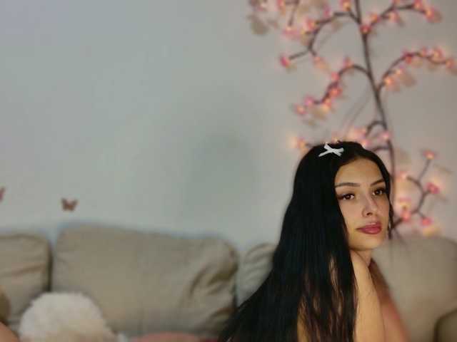 KylieElise live cam on BongaCams