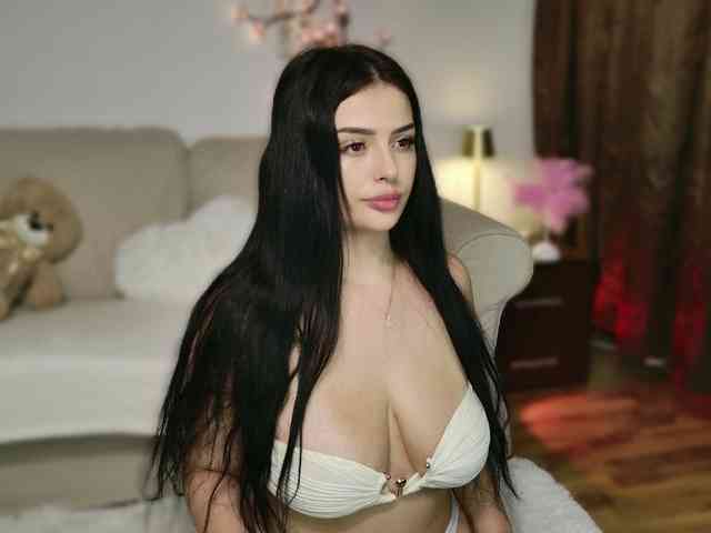 KylieElise webcam