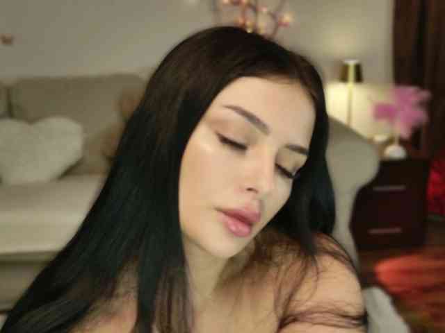 KylieElise Live Webcam on BongaCams