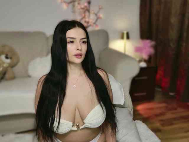 KylieElise webcam