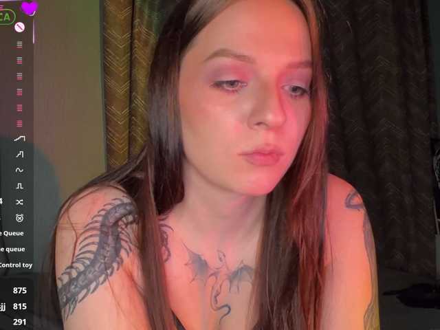 AriaBlance, en vivo ahora en BongaCams