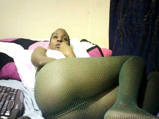 Sweetebonny live cam on BongaCams