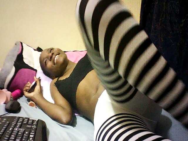 Sweetebonny live cam on BongaCams