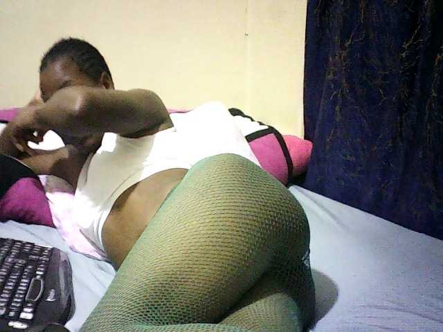 Sweetebonny live cam on BongaCams