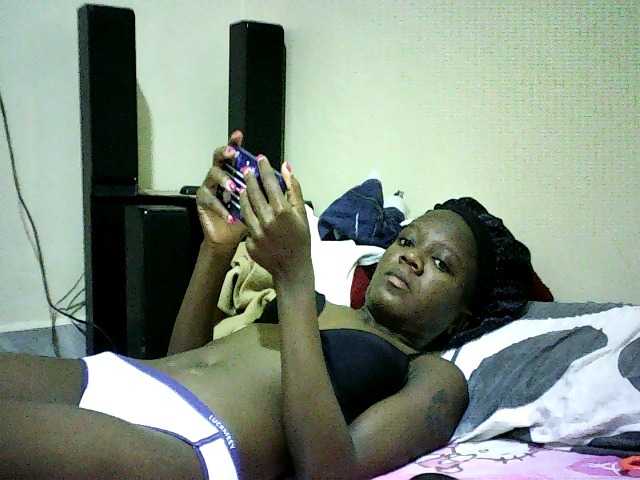 Sweetebonny live cam on BongaCams