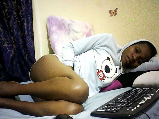 Sweetebonny live cam on BongaCams