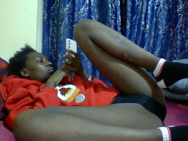 Sweetebonny live cam on BongaCams
