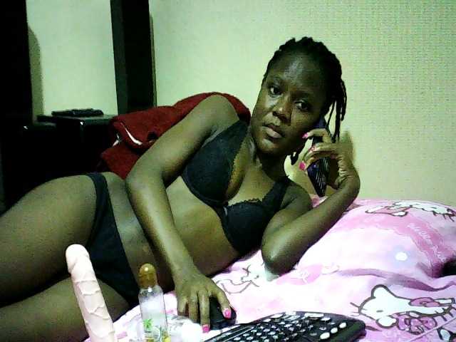 Sweetebonny live cam on BongaCams