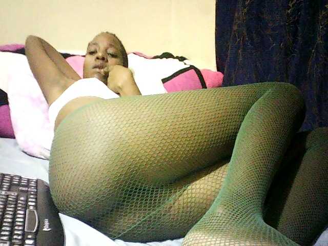 Sweetebonny live cam on BongaCams