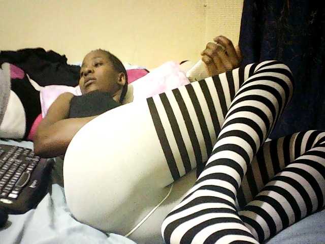 Sweetebonny live cam on BongaCams