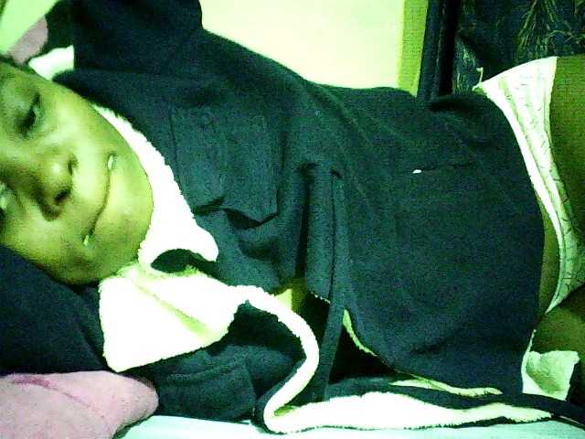 Sweetebonny live cam on BongaCams