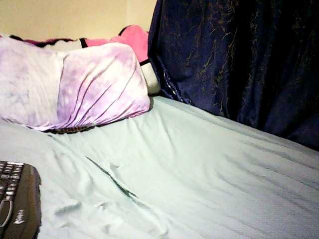 Sweetebonny live cam on BongaCams