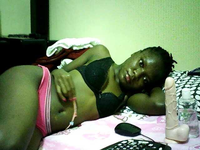 Sweetebonny live cam on BongaCams