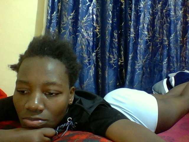 Sweetebonny live cam on BongaCams