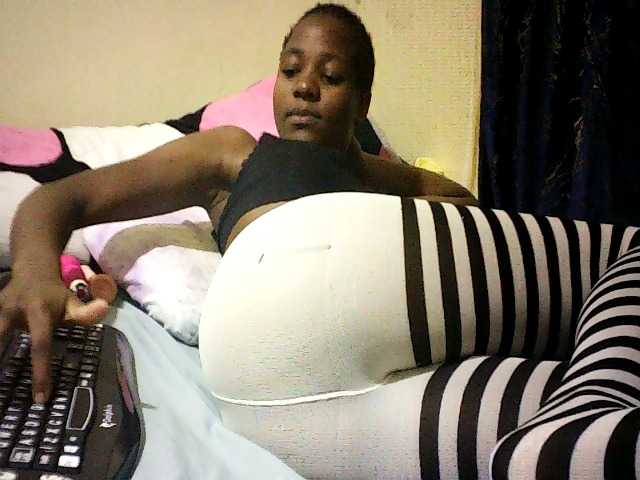 Sweetebonny live webcam show