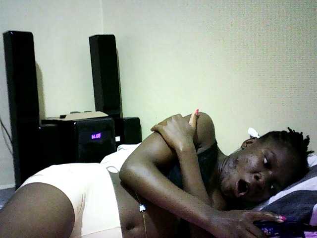 Sweetebonny live cam on BongaCams