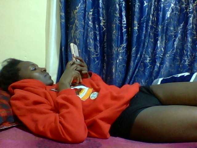 Sweetebonny live cam on BongaCams