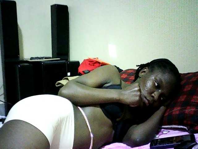 Sweetebonny live cam on BongaCams