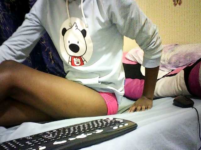 Sweetebonny live cam on BongaCams