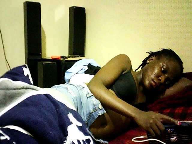 Sweetebonny live cam on BongaCams