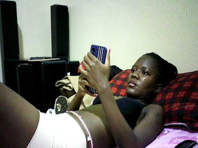 Sweetebonny live cam on BongaCams