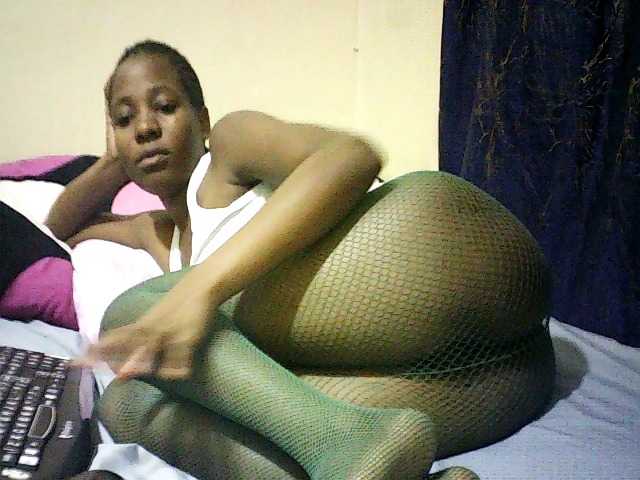 Sweetebonny live cam on BongaCams