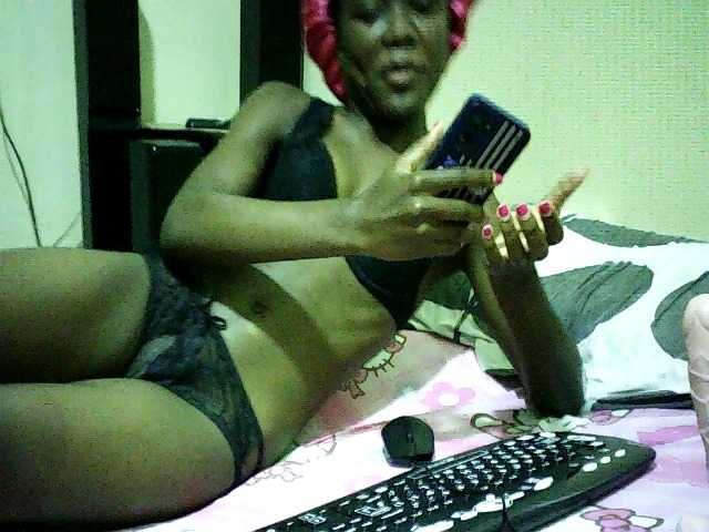 Sweetebonny live cam on BongaCams
