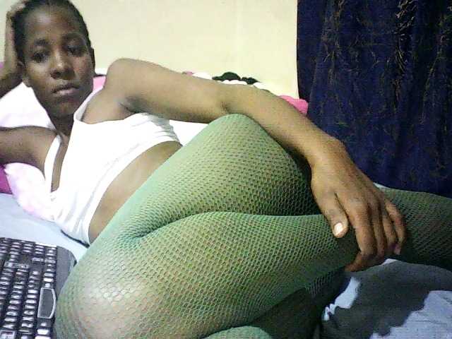 Sweetebonny live cam on BongaCams