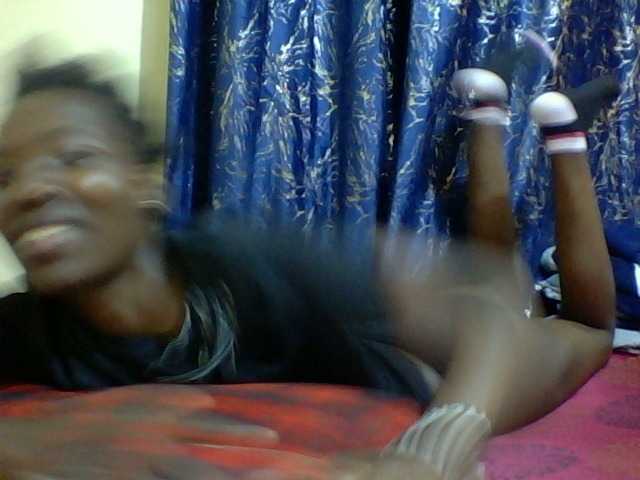Sweetebonny live cam on BongaCams