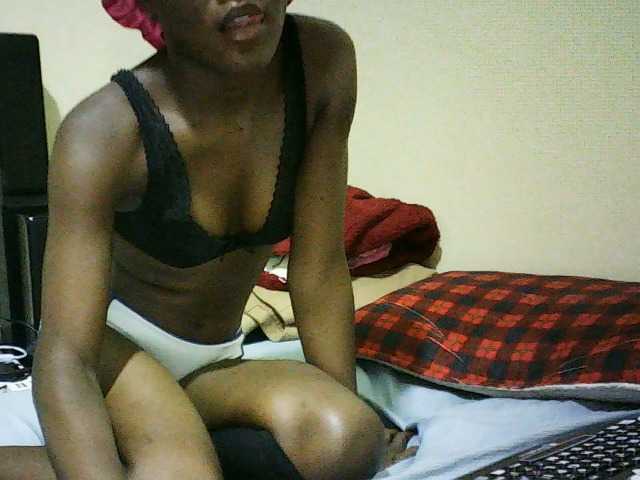 Sweetebonny live cam on BongaCams