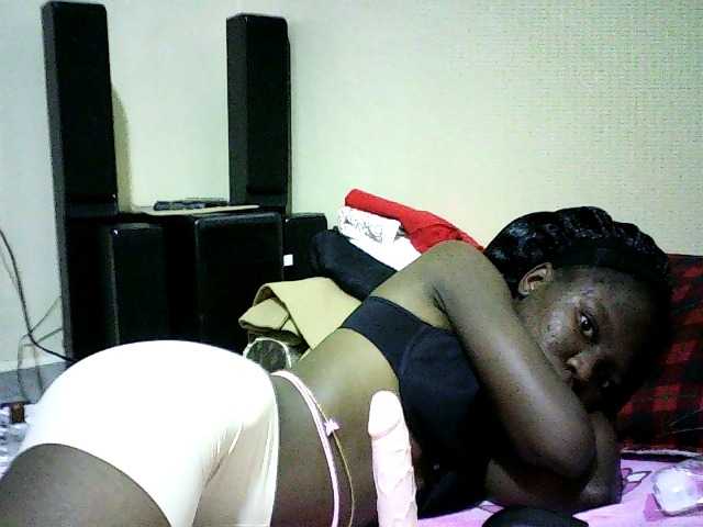 Sweetebonny live cam on BongaCams