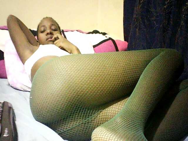 Sweetebonny live cam on BongaCams
