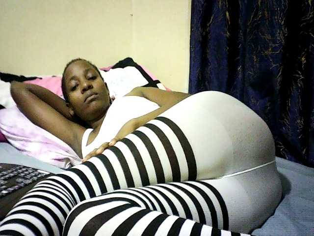 Sweetebonny live webcam show