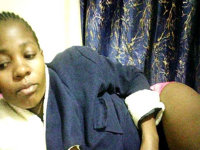 Sweetebonny live cam on BongaCams