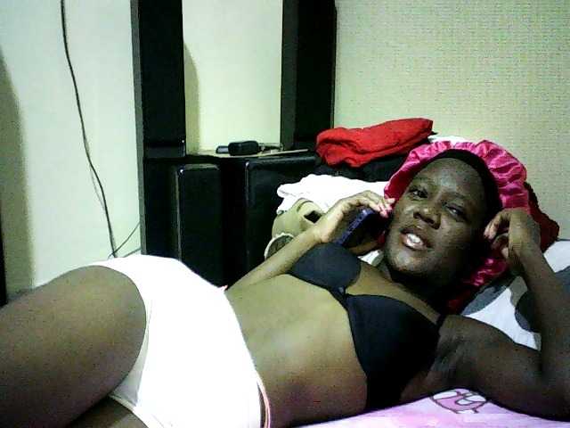 Sweetebonny live cam on BongaCams