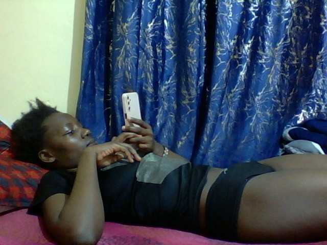Sweetebonny live cam on BongaCams