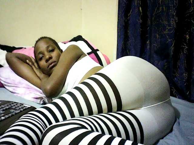 Sweetebonny live webcam show