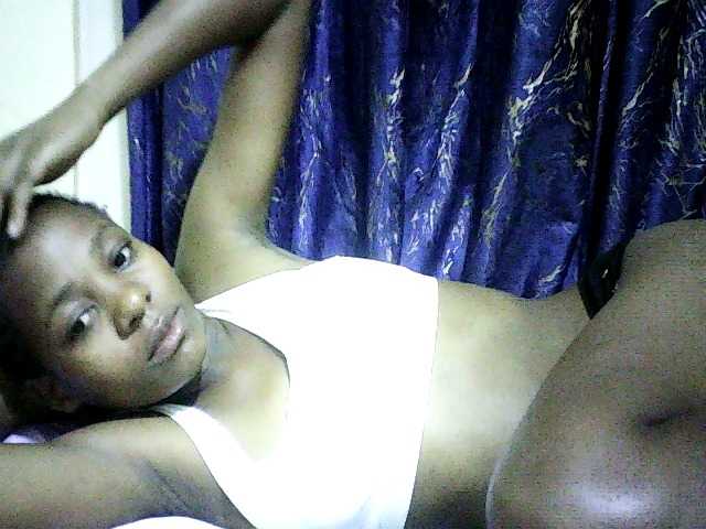 Sweetebonny Live Cam on BongaCams