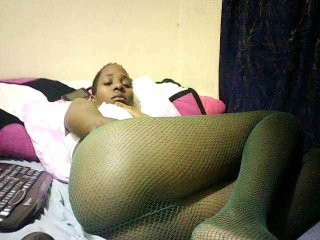 Sweetebonny live cam on BongaCams