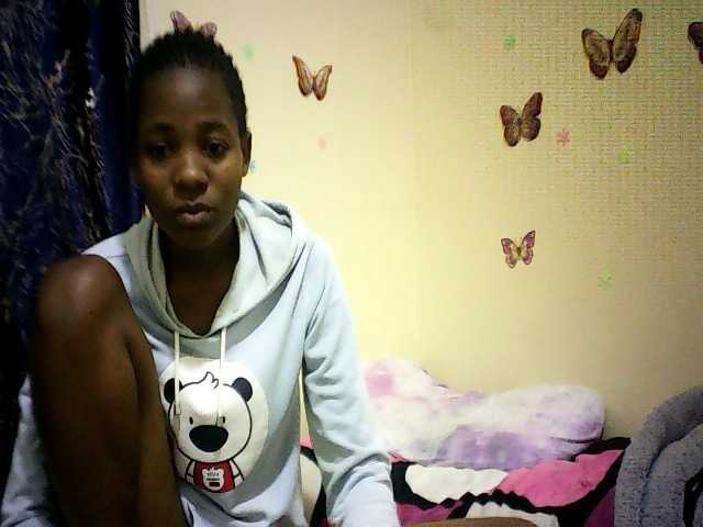 Sweetebonny live cam on BongaCams