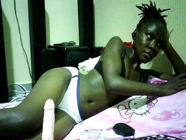 Sweetebonny live cam on BongaCams