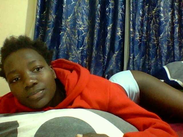 Sweetebonny live cam on BongaCams