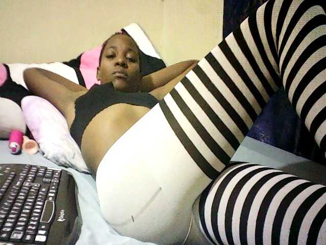 Sweetebonny live webcam show