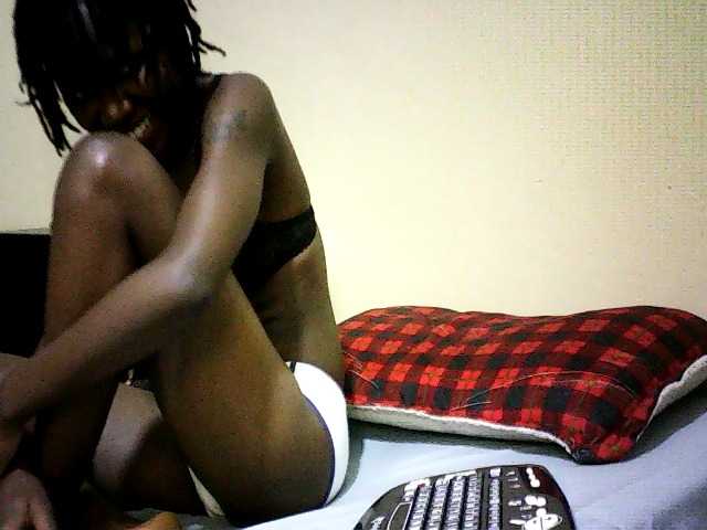 Sweetebonny live cam on BongaCams