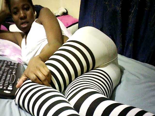 Sweetebonny live webcam show